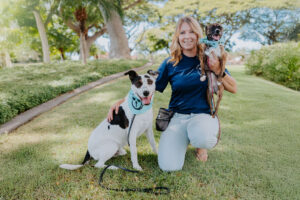 Kristi trainer headshot with her dogs